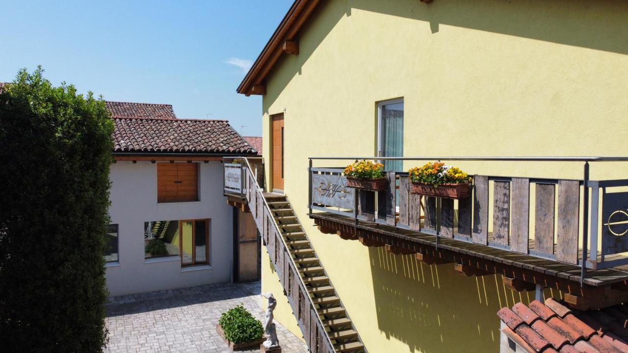 Appartamento Incantevole Con Parcheggio Privato Casteldidone Экстерьер фото